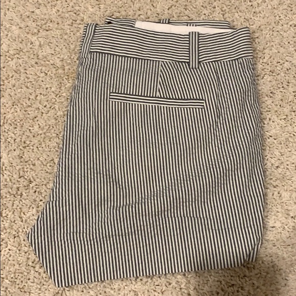 J.Crew Seersucker short - Picture 2 of 2